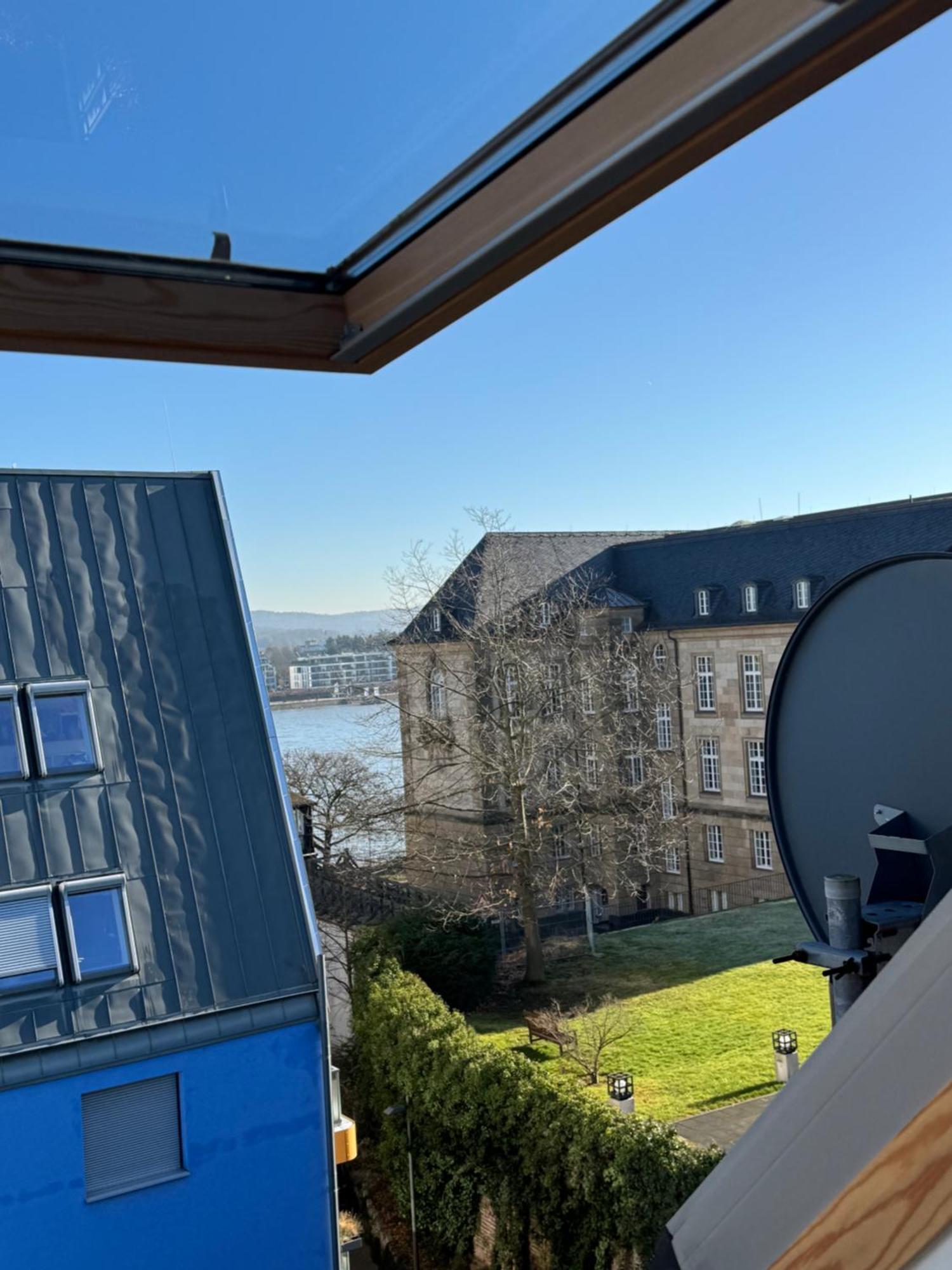 City Apartments Am Rhein Bonn Esterno foto